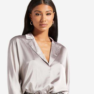 ***** SHOEDAZZLE ***** Dolman Twist Front Blouse Size: S